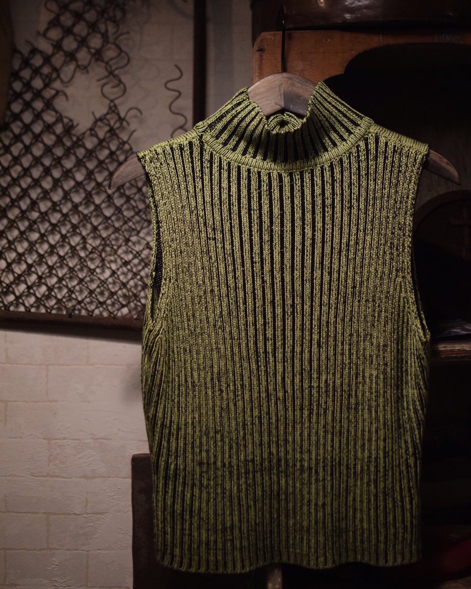 Myria_tokyo's tweet image. -new item- u.s buying 

American 70's high neck knit top 

\7200（+tax）

#americanvintage #vintageknit #ribknit #highneck #yellow