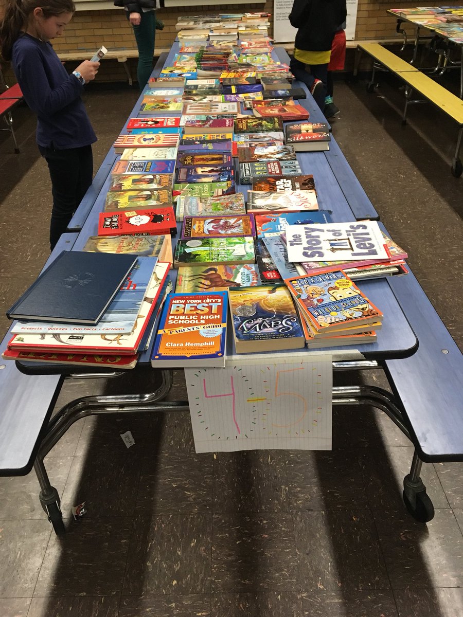 PS10Brooklyn's tweet image. We had a fun book swap last night at our Reading Under the Stars event! Leave a book, take a book! #ps10reads