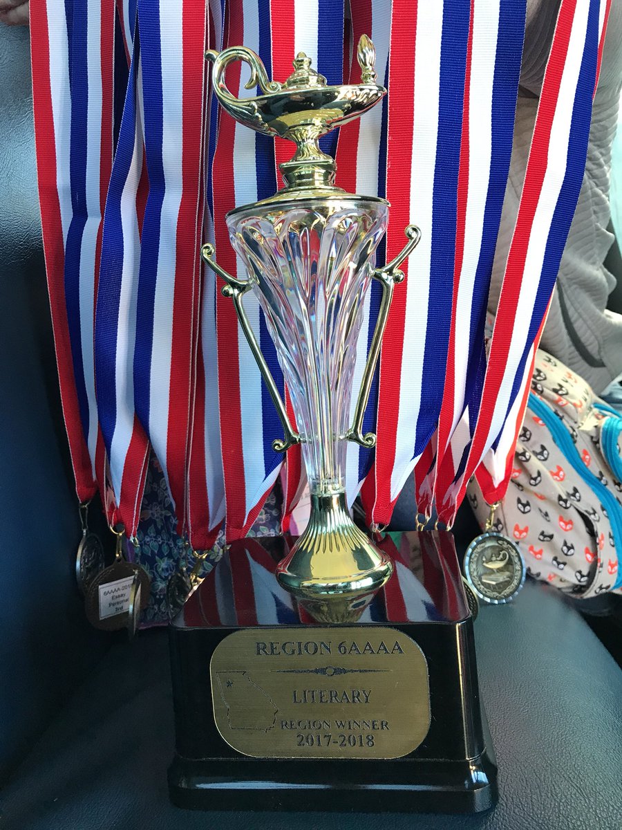 Kevin_Trobaugh's tweet photo. Heritage wins its second straight team Region Championship in Literary! https://t.co/0xxkgLzKof