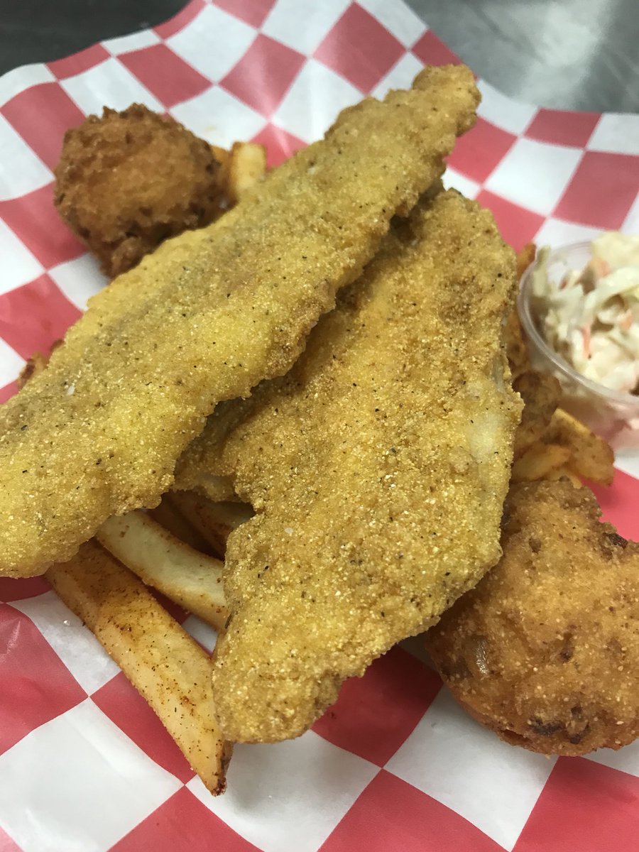 PikeArts's tweet photo. Catfish basket #PikeProud https://t.co/mbixizaBqz
