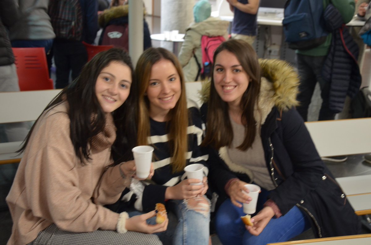 deetsit_upv's tweet photo. ¡Gracias a todos por esta inauguración! Así da gusto hacer eventos. Atentos a nuestro Instagram, Facebook y Twitter porque pronto os traeremos más cosas 😄 #TelecomVLC #instaUPV #Orxata #Fartons #datUPV https://t.co/IyW3hBPw9P