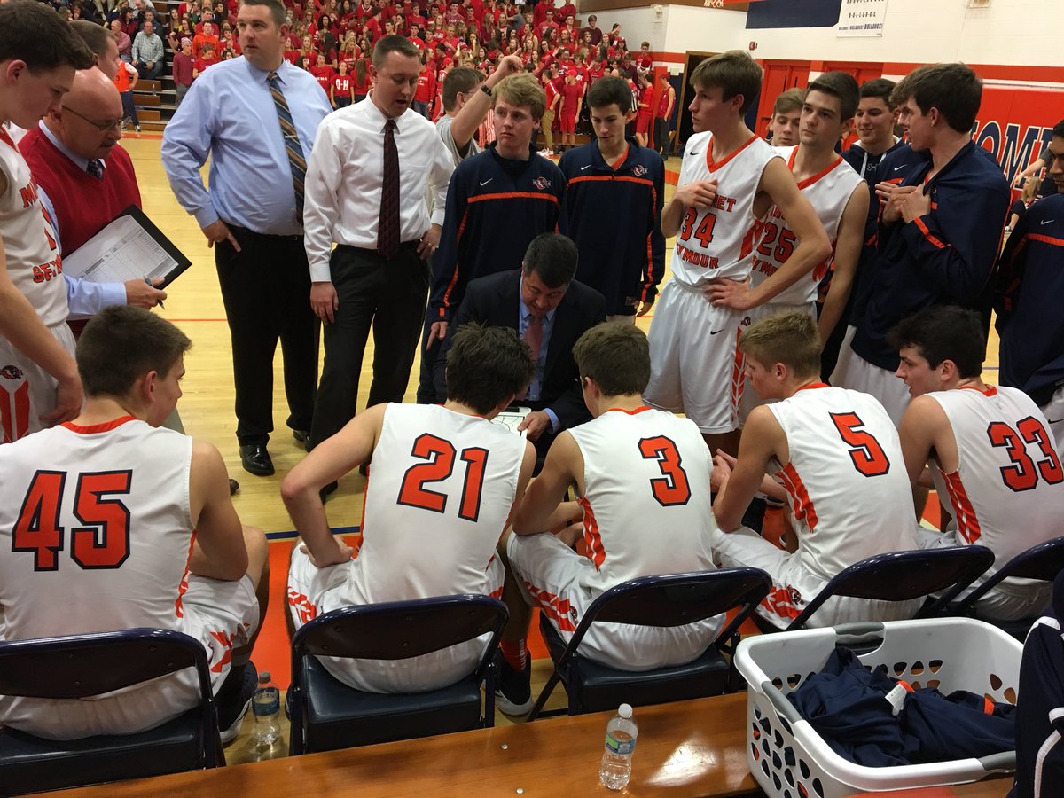 B_Hamilton10's tweet photo. good luck to my boys tonight. go get that dub https://t.co/gd2fwWf1Gx