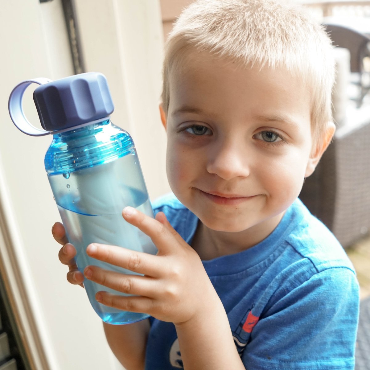 amomstake's tweet photo. Can you believe @LifeStraw has helped 1 MILLION children receive access to clean drinking water? We're celebrating this big milestone with our #LifeStrawPlay for the #LifeStraw1Million day! #ad https://t.co/vFAff2x9vf https://t.co/mtAeDAa2lQ