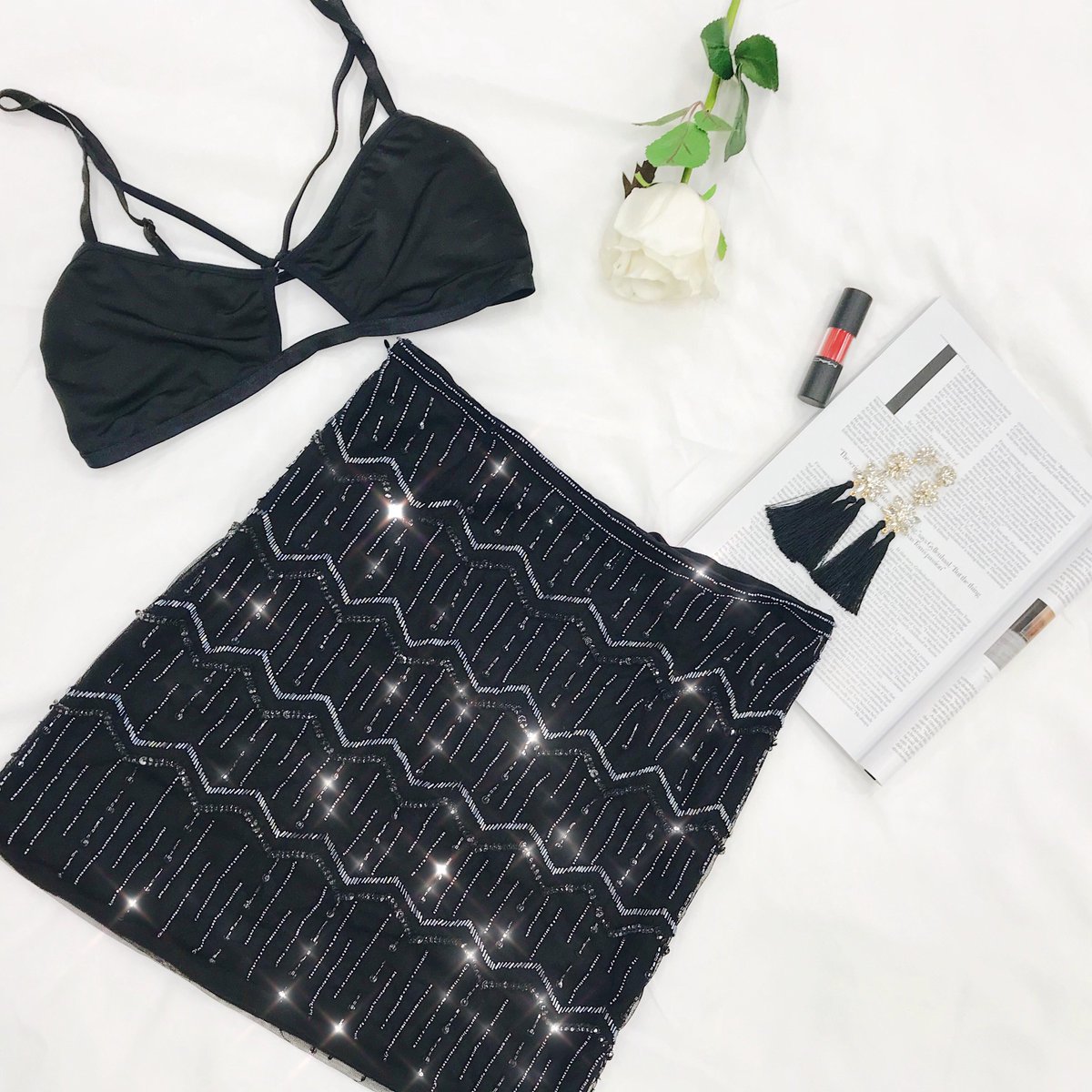 MAKAYLA BEADED MINI SKIRT is perfect for a night out!

shop here: naked-zebra.com/collections/ta…