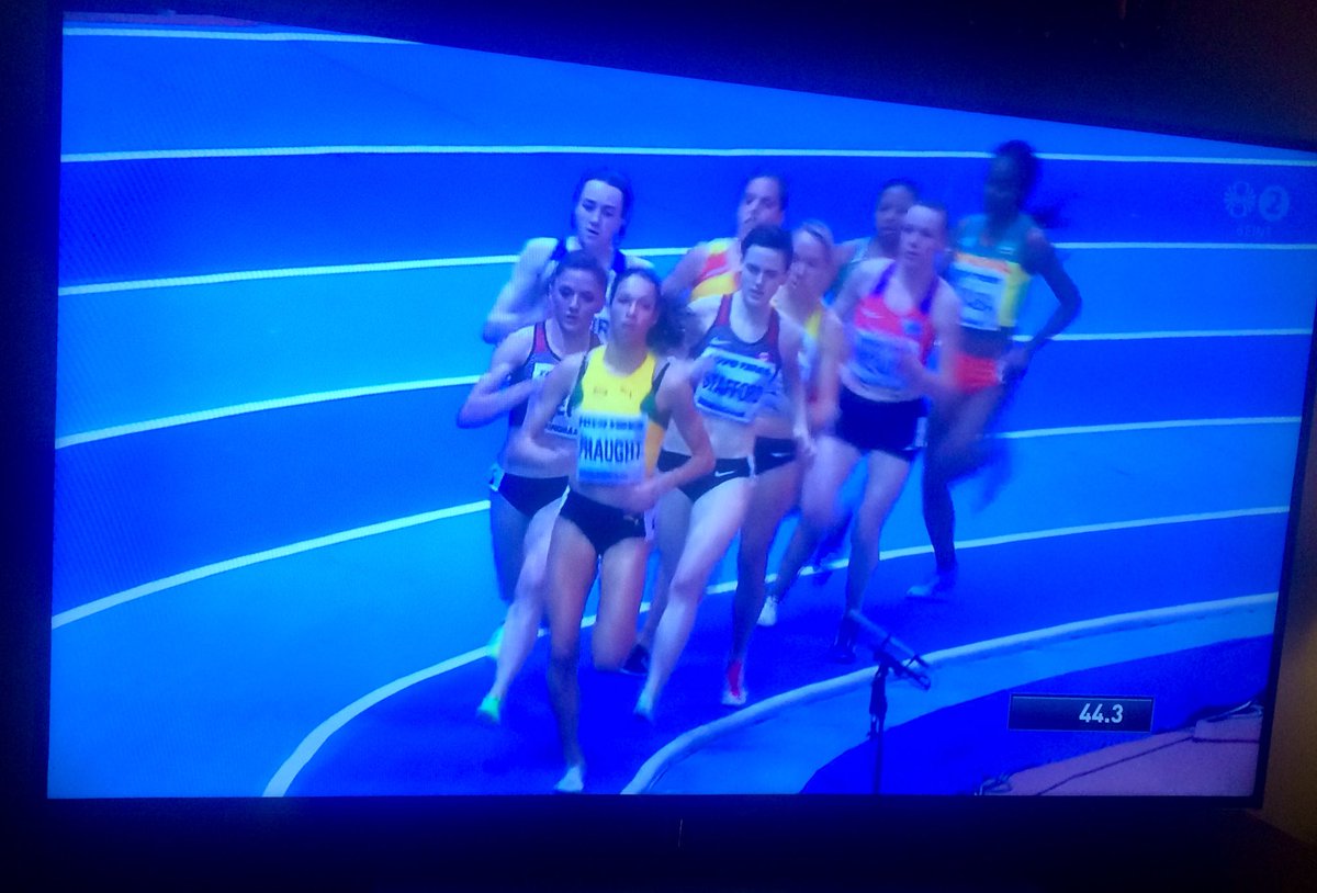 MariaBjorkG's tweet photo. Aníta hleypur eftir tæpar 15 mín. Allt í beinni á RUV2 🏃🏽♀️🏃🏽♀️🏃🏽♀️ #frjálsar #ruvithrottir #ruv2 https://t.co/kvQscXxtDH