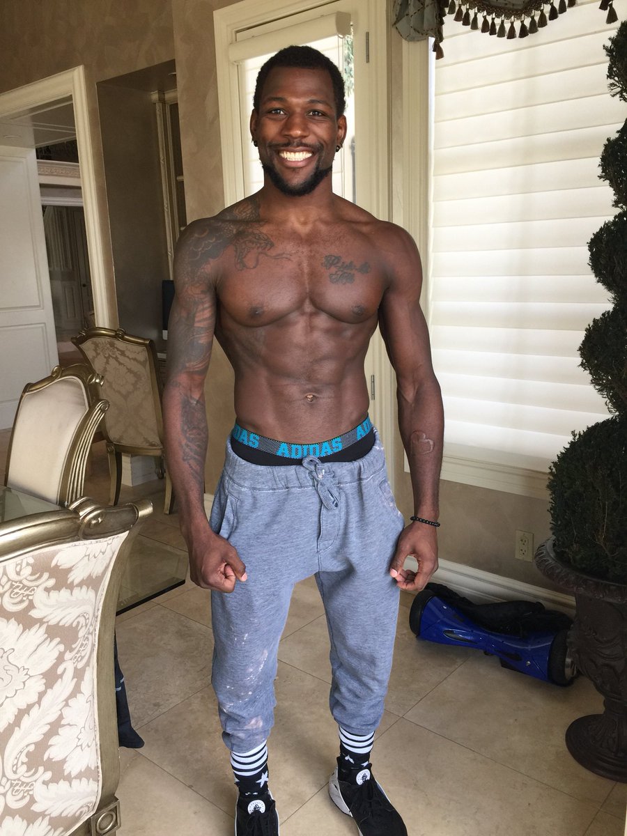 edruth67's tweet photo. Thanks to my new workout plan I feel the best I’ve ever felt, walking around at 182 lbs. @bellatormma @dethronefresno @zinkinsportsmanagement @lactigo @oakgrovetechnologies @#EZway #naturalweight #mma #mmafighter https://t.co/TidGq2s0Cw