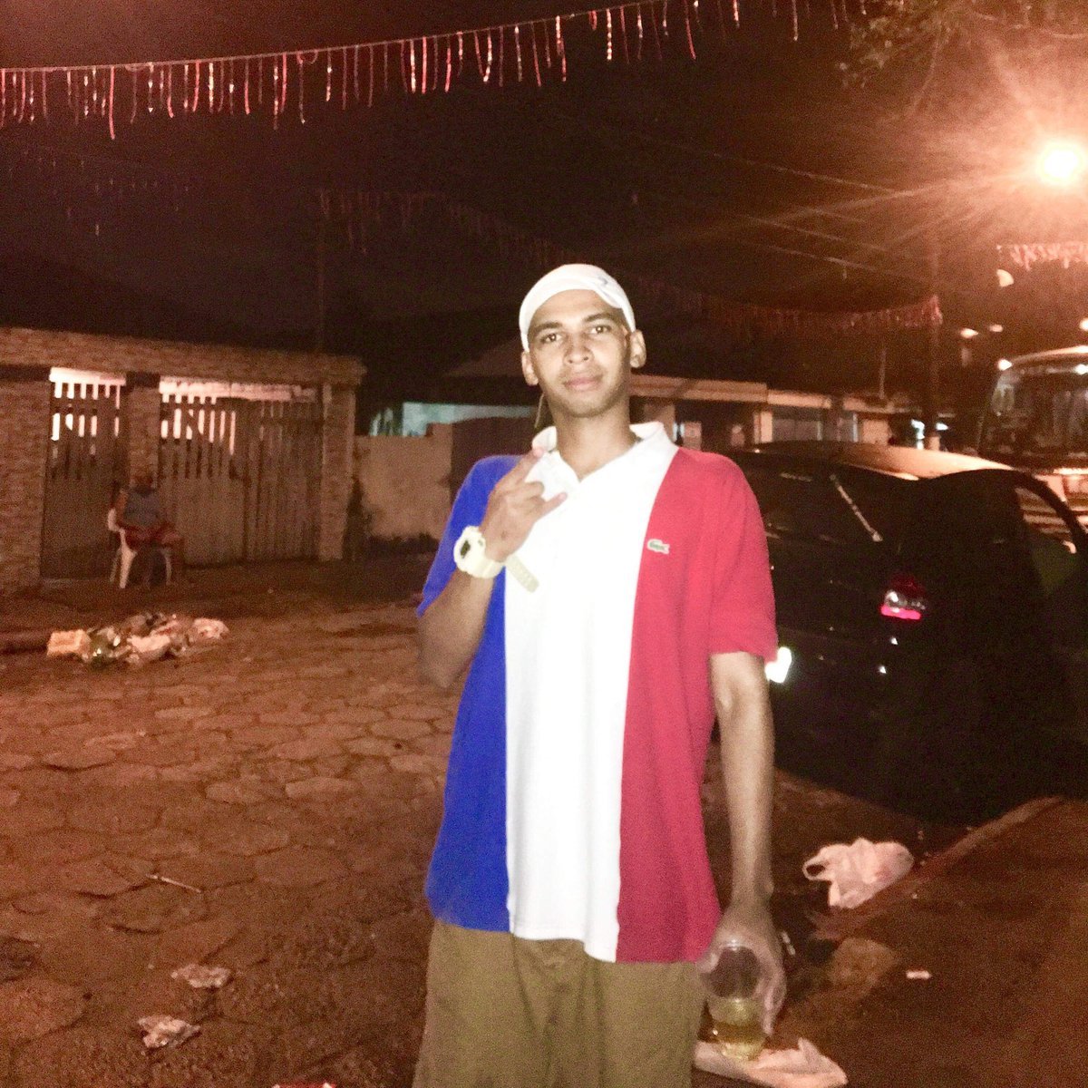 eaeigor7's tweet photo. Então é melhor que você me esqueça Eu não sou chapéu pra ficar na cabeça 💣💣 https://t.co/4qLFIMaipX
