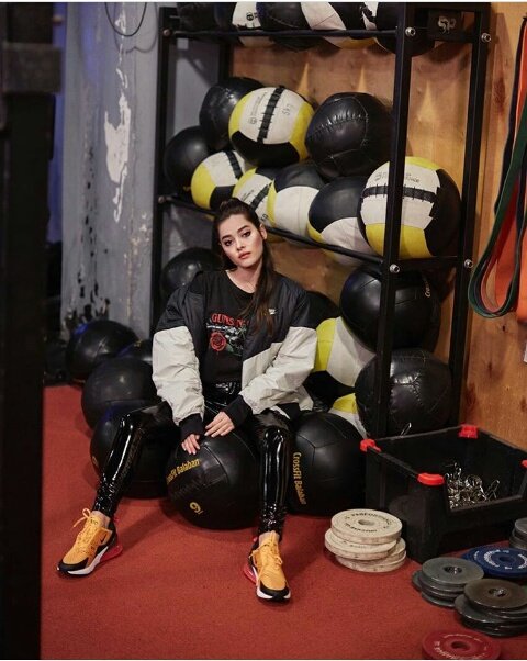 simay_barlass's tweet photo. Oh baby!!! 🔥😍🔥 @simaybarlass #SimayBarlas #barlas https://t.co/lqiEQJrCjS