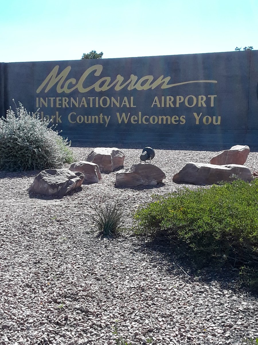 pittman_nairobi's tweet image. What a Beautiful Day in @CityOfLasVegas😁!!! Feels so good to be back home☺!!! @lasvegasweekly @LasVegasSun @unlv @clarkcounty @LASairport @reviewjournal #Vegas #Motivation #Follow4Follow #FridayFeeling