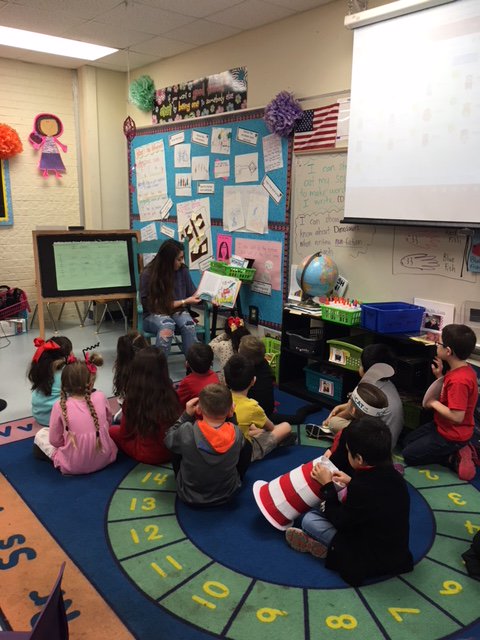 BormanPYP's tweet photo. Denton High School students visit Borman and read Dr. Seuss books to students.  Thank you Denton High!  @dentonisd @denton_high @jkwilsiii @MicheleSandefur #ibdenton #ReadAcrossAmericaDay https://t.co/gR2zgZW72q