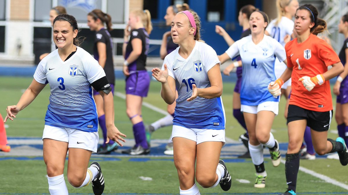 TMU_WSoccer's tweet photo. Running into spring break like ..... 😎🔵☀️ #TMCSaints #BeSafeHaveFun #SpringSeasonIsRightAroundTheCorner https://t.co/nfCvXQ1BK1