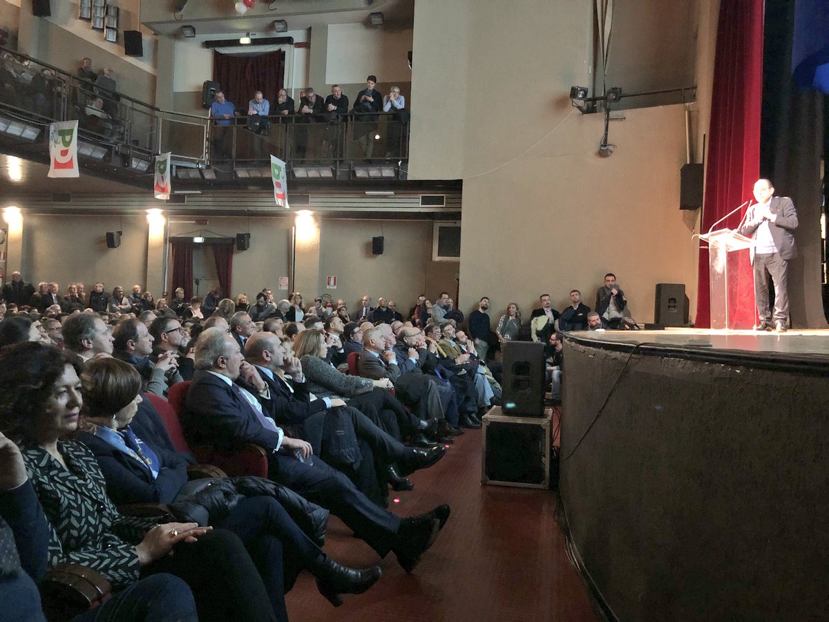 LucaBraia's tweet photo. Ringrazio @giannipittella per avermi citato nel suo intervento. Lavoriamo per la Basilicata rurale, per le imprese agricole, per le aree interne. #AvantiInsieme domenica votiamo @pdnetwork senza se e senza ma perché i nostri parlamentari possano proseguire nel percorso di riforme https://t.co/Xe7bt9dcGt