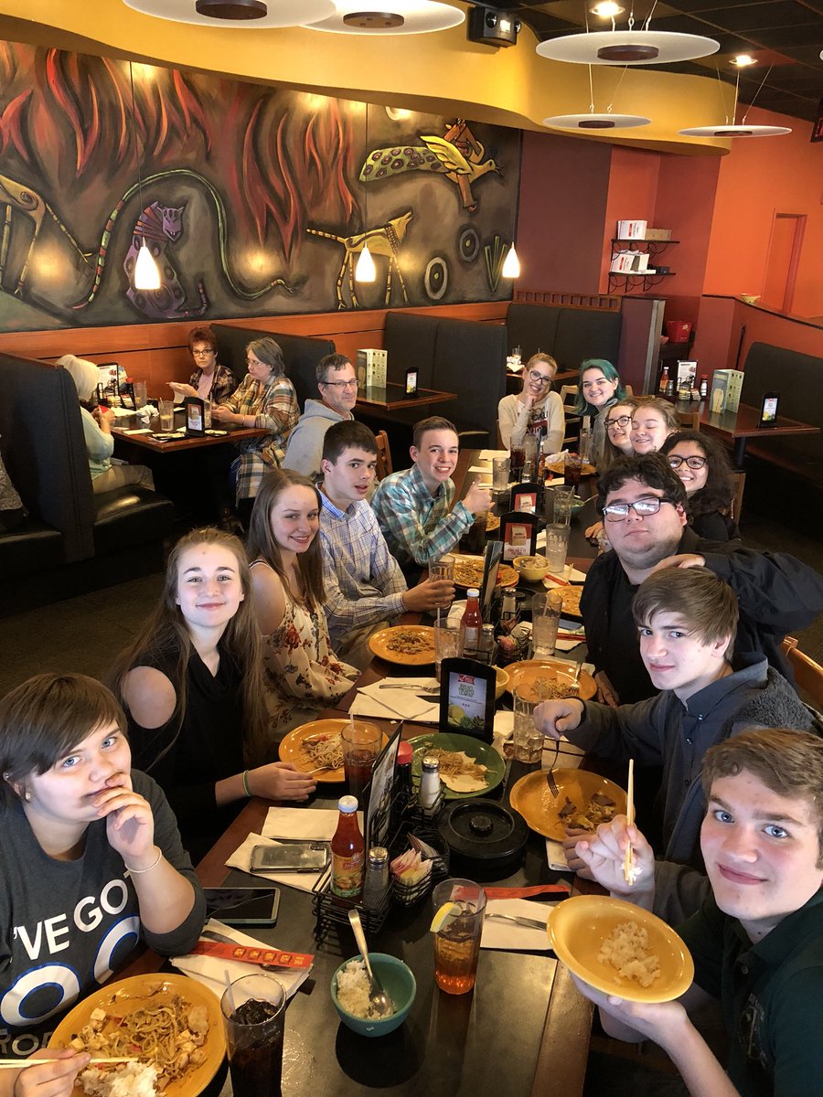 CleverFineArts's tweet photo. Speech team fuels up before district competition. #cr5pride https://t.co/vX7NGGsvQ9