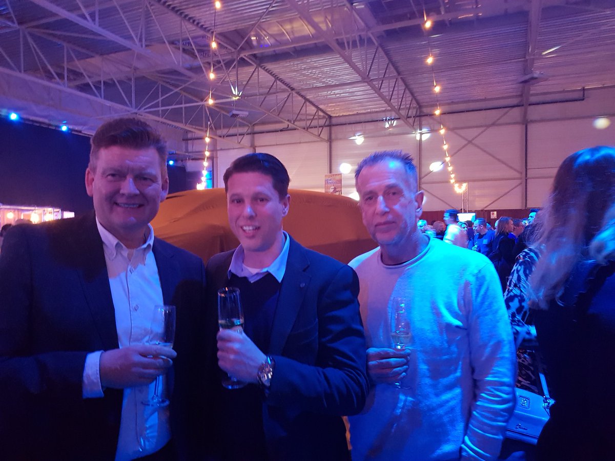 3LotusOnTour's tweet photo. @lotusontour management crew enjoying the launching of the new #BMWX2 #bmwbelien https://t.co/hxqSK30CBG https://t.co/lcnIGUP7kD
