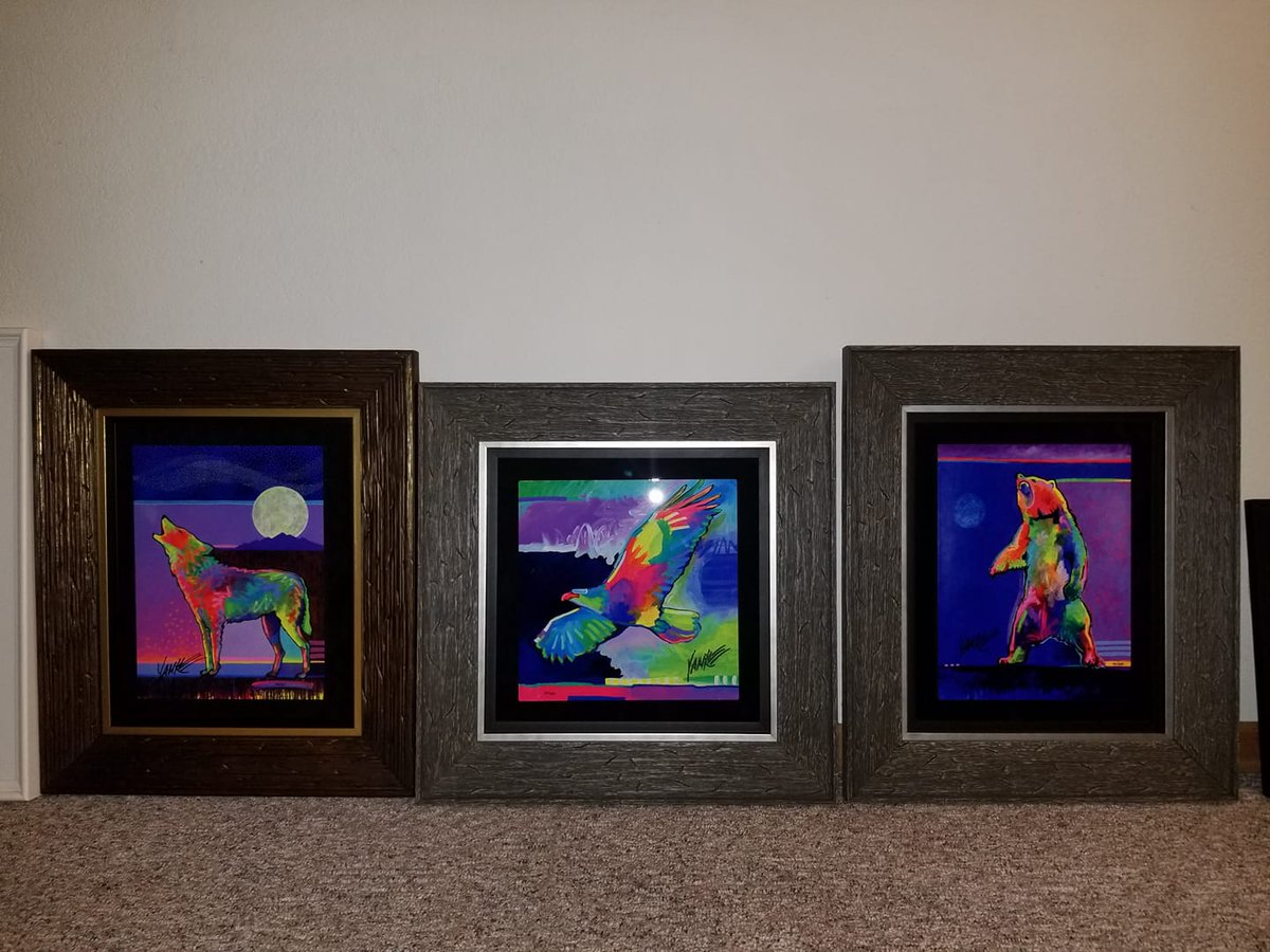 ParkWestGallery's tweet photo. #TimYanke artwork brightens this collectors home!
Tweet your home gallery @ParkWestGallery and we'll retweet for #FeatureFriday! https://t.co/3X9RfH2ffU