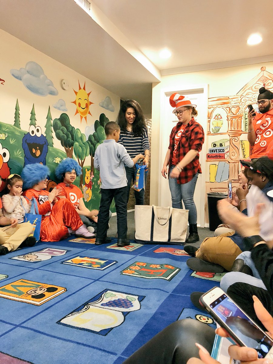 Oh the places you’ll go! 🎯Happy Birthday Dr.Seuss!!!! #ReadAcrossAmericaDay 👩🏽‍🏫#TargetVolunteers @PajamaProgram