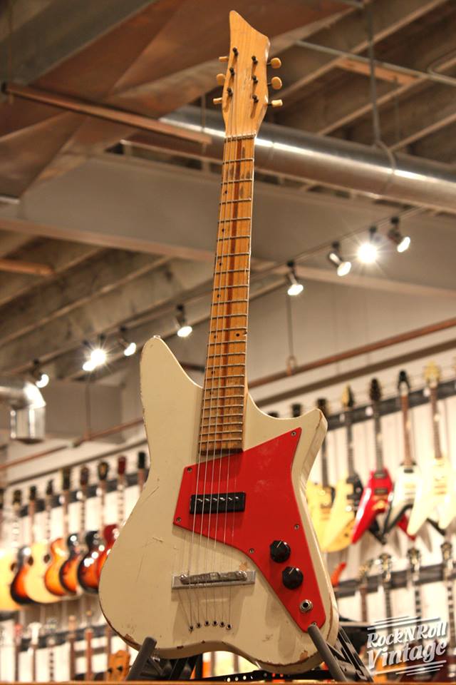 One of our most recent arrivals could be your next electric guitar ow.ly/UOdM30hZPzv