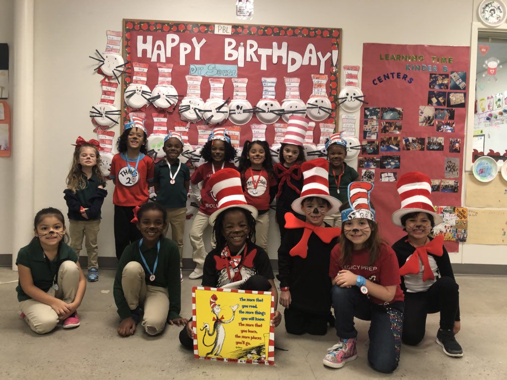 sandrigm3's tweet image. Dr Seuss. Birthday🎂. The More that you learn,the More places you’ll go. 🎈 #kindergarten #lovemyjob #Staycommited #BeTheChange @LegacyPCADFW