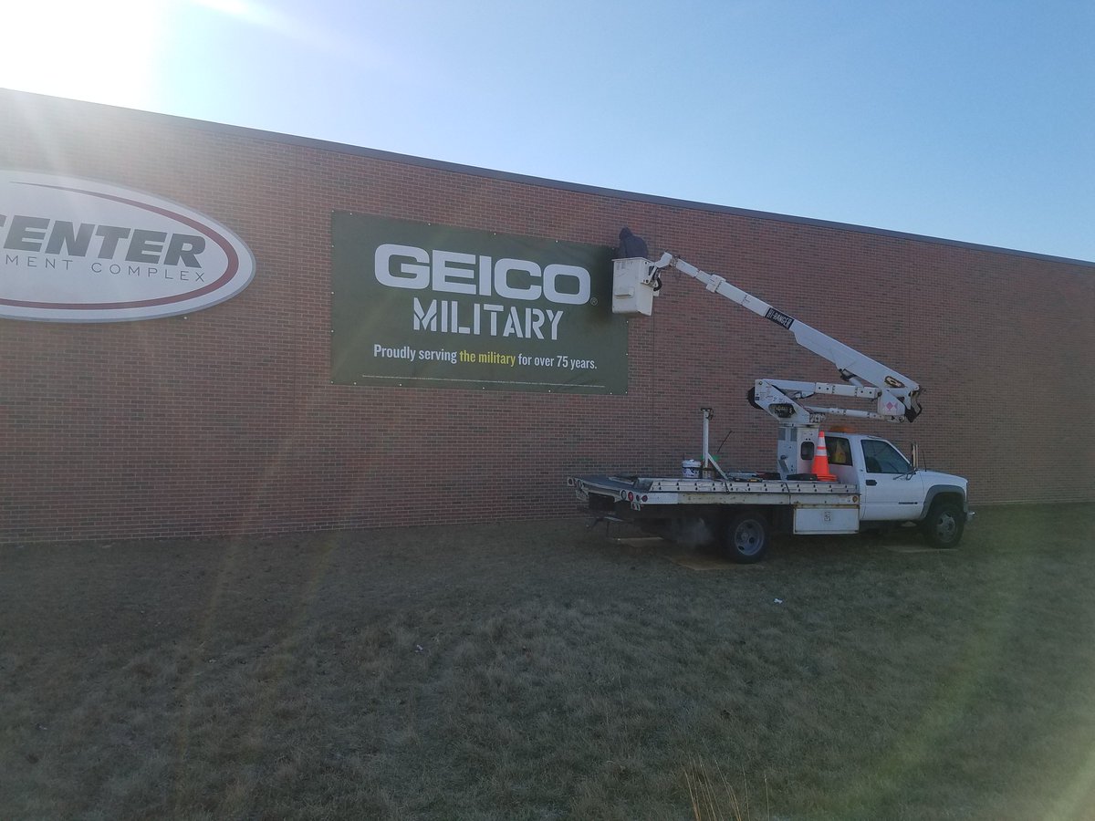 ApexSignGraphic's tweet photo. Use outdoor banners to grab your customers' attention in a quick way.
#BannerSigns #GreatLakesIL #ProudToServeMilitary
#APEXSIGNSANDGRAPHICS.COM
#APEXSIGNSANDWRAPS.COM https://t.co/kGoTErFbVV