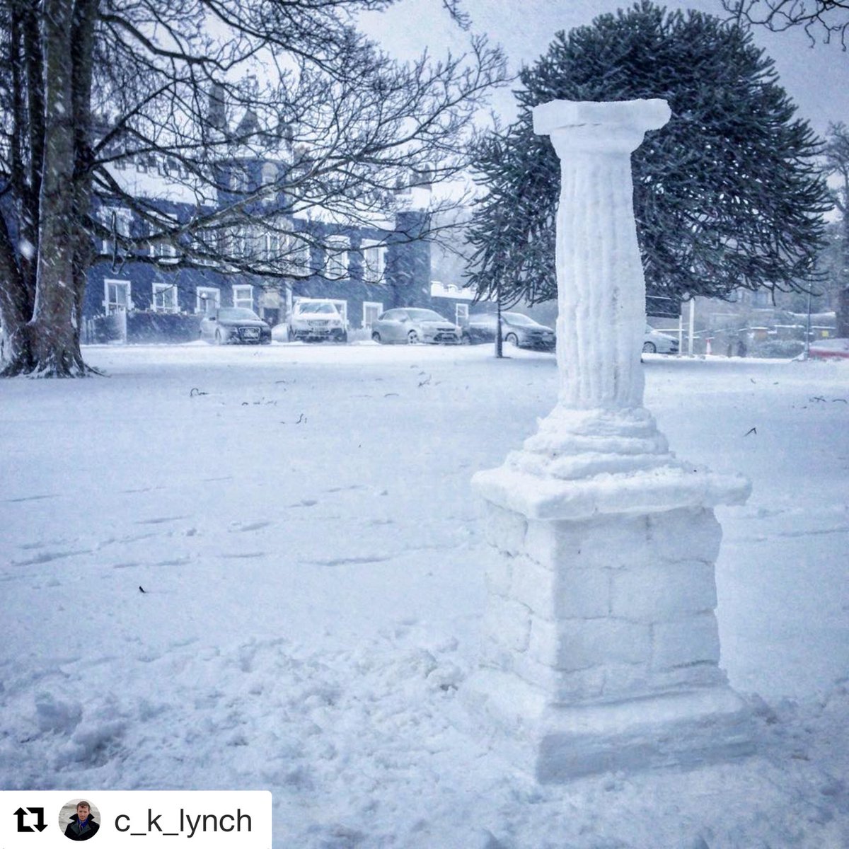 c_k_lynch's tweet photo. Classical column made of snow #architect #freezinghands โ๏ธโ๏ธโ๏ธ https://t.co/IE7ZZIkYLI