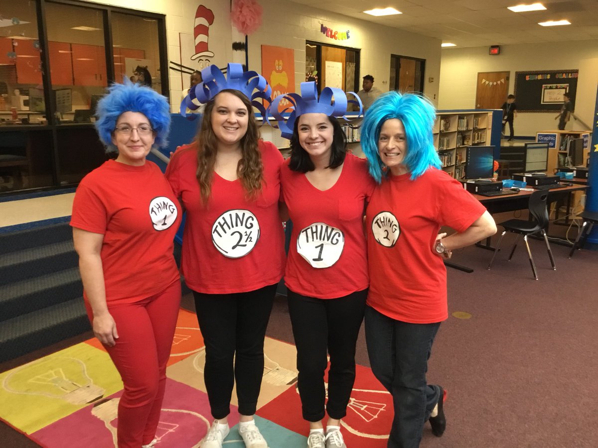 HarbisonWestEl's tweet photo. Today was dress like a book character day! #HWES #BelieveGrowSoar #LR5Reads #ReadAcrossAmericaWeek @LexRich5Schools https://t.co/l9py2KBi9D