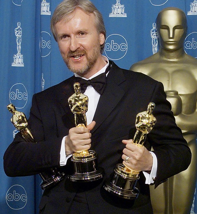 EWFlashback's tweet image. Twenty years ago, #Titanic ruled the 70th #AcademyAwards. Flashback to the 1998 #Oscars: ew.com/awards/flashba…