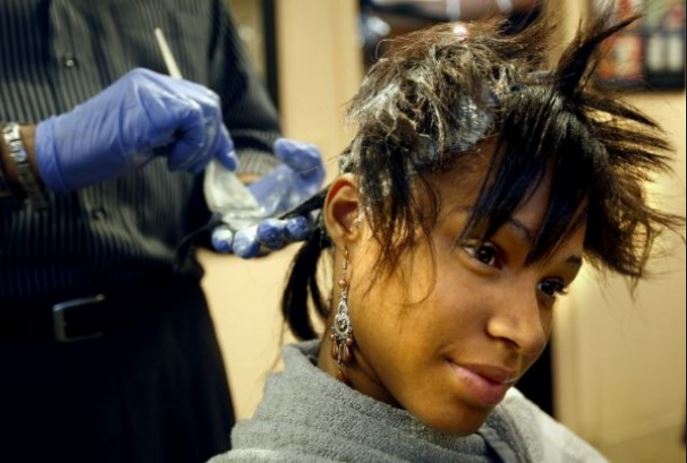 BlackHairInfo's tweet photo. 6 Hilarious Things I Do Not Miss About Getting #Relaxers https://t.co/DUqpQwT2OQ #athomestyling https://t.co/DZvJxSggs0