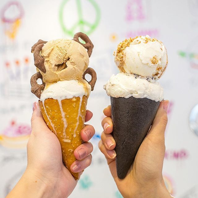 Friends that eat ice cream together stay together 🍦🍦 #coolmess ift.tt/2tdFVOE