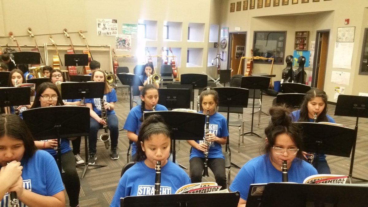 RMSBandsOKC's tweet photo. OSSAA BAND CONTEST 2018 #soproud #lovemybandkids #buildingrelationships @okcpsArts @OKCPS @TheRoosevelt523 https://t.co/J53arKkxld