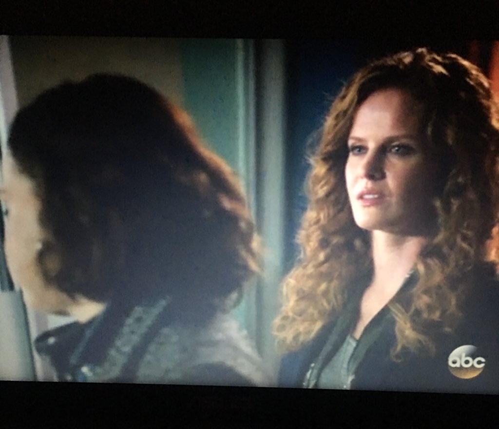 CatalinaKat24's tweet image. I’m so freaking out rn!I love Zelena and @bexmader so bloody much!😭😭💚💚💚 #Zelena #OnceUponATime #wickedisback