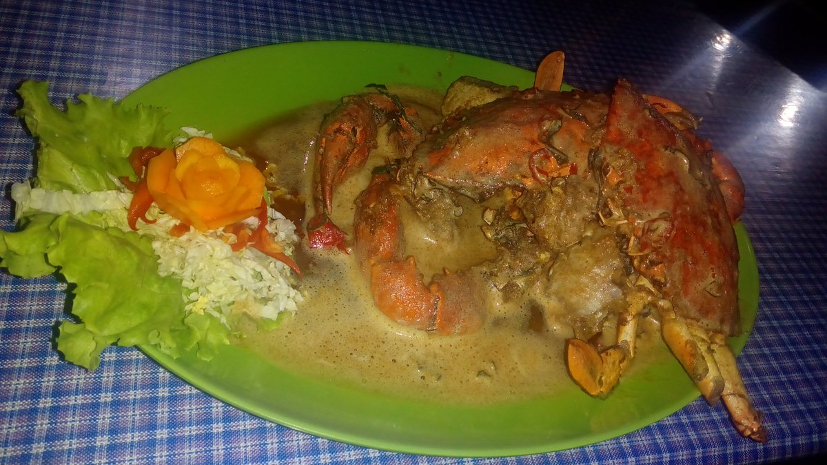 faisalarief's tweet photo. Kepiting Saos Telur Asin : Hmmm Yummy https://t.co/8gpjP3lLSM