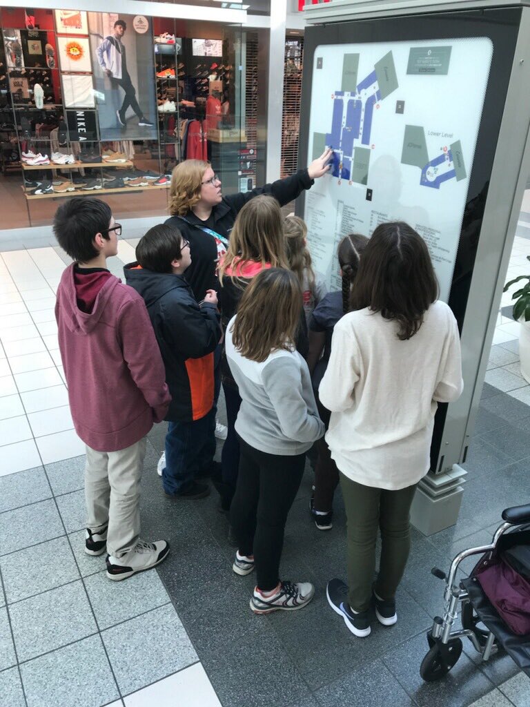 BHMS_MrsBurns's tweet image. @ChelseaN_BMS Ms. Chelsea directing with the directory #functionalliteracy #bhmsd