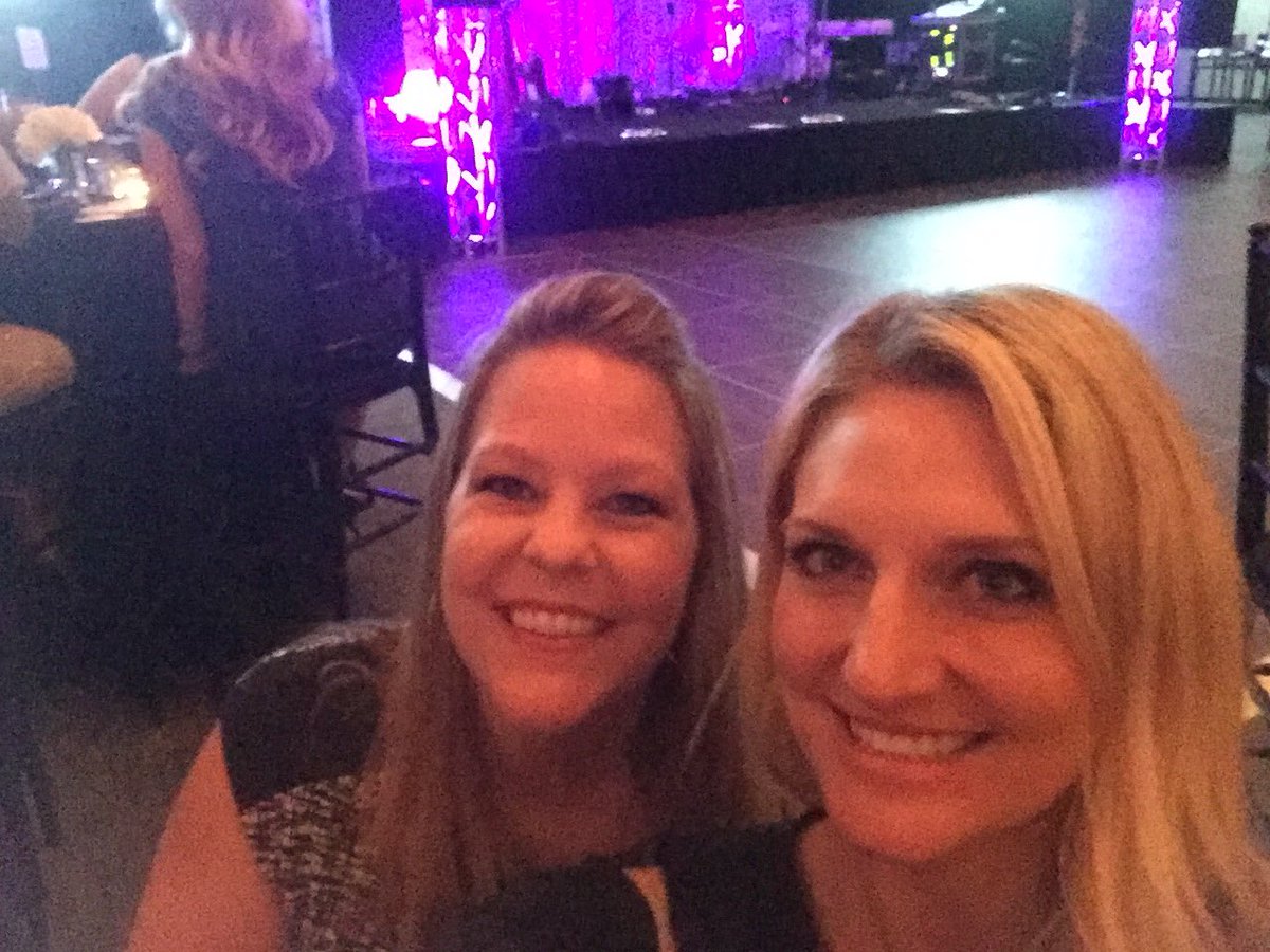 Sara Hernandez tweet media