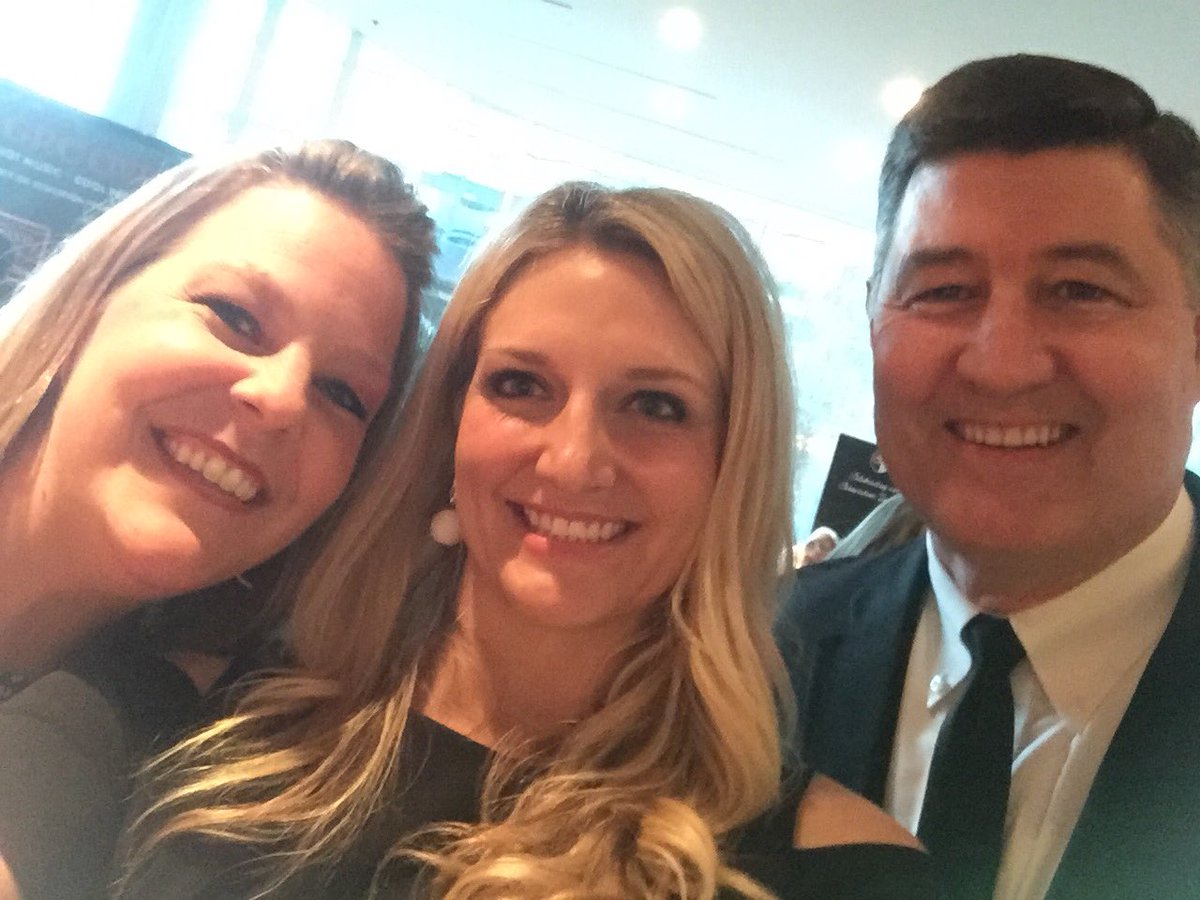 Sara Hernandez tweet media