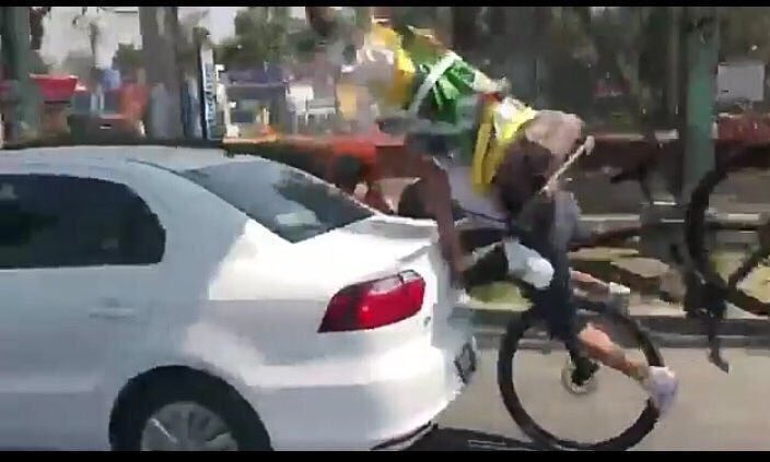 el jeringas tweet media