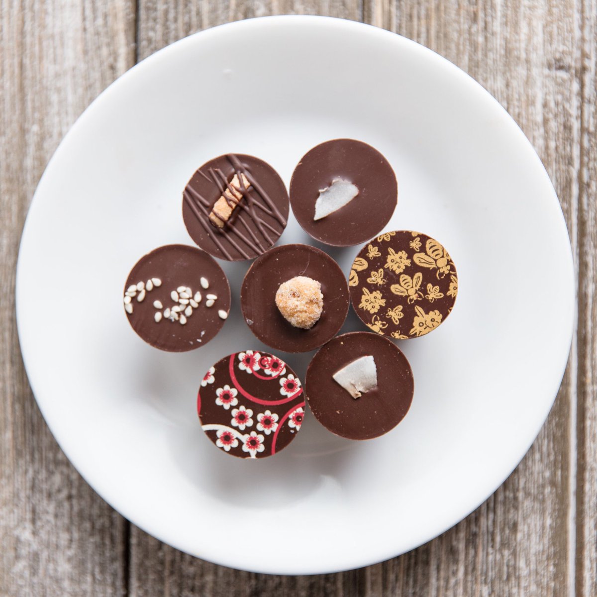 ococoachocolate's tweet photo. #Chocolate is always a good idea.
.
This weekend only, our friends at @BlackboardEats are offering 30% off our *entire* site! 🤗Visit https://t.co/xotiRRMpom for the #coupon code. And tag us when you unwrap your tasty treats! https://t.co/s2SgVHOE8G