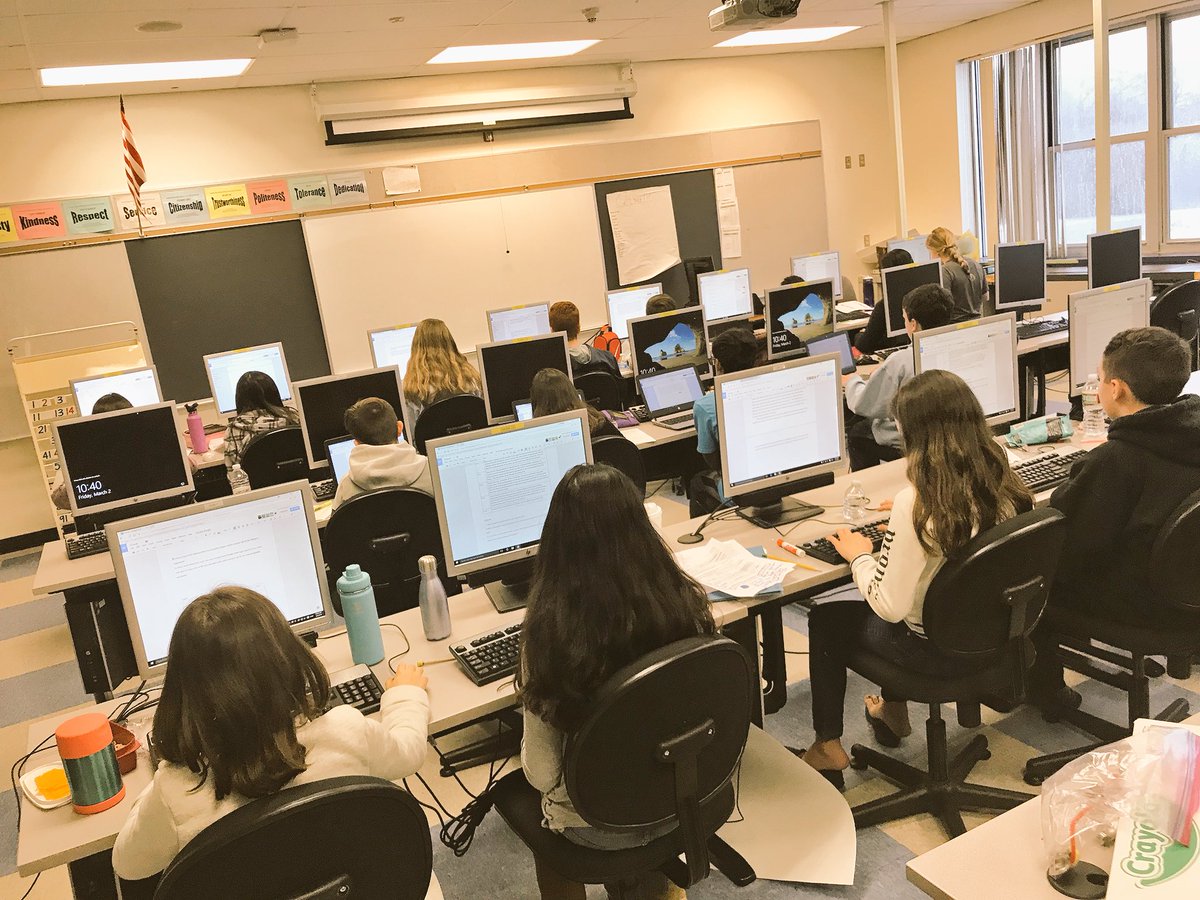 Carrelhasclass's tweet photo. These are my incredible students. The future leaders that will change the world! So proud of your focus, creativity, and commitment during our two hour booklet today!  Thank you for being mine! #futureproblemsolvers #proudteacher #worldchangers @FPSPI @NJ_FPS https://t.co/Q9sXNDVSBx