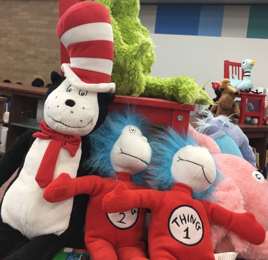 .<a href="/CyFairISD/">Cypress-Fairbanks ISD</a> celebrating Dr. Seuss birthday <a href="/HolmsleyCFISD/">Holmsley</a> with @energyinsights volunteers reading to the students! 

Celebrando el cumpleaños de Dr. Seuss en <a href="/HolmsleyCFISD/">Holmsley</a> con voluntarios de @energyinsights  leyéndole a los estudiantes. #ReadAcrossAmericaWeek <a href="/AnaDiaz_I17/">Ana Diaz</a>