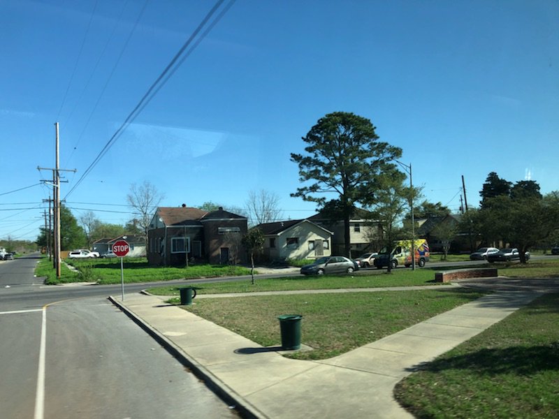 EApuertorico's tweet photo. "This was a man made disaster, not a natural disaster", nos decía hoy Kristin Gisleson Palmer, de la organización Rebuilding Together New Orleans, durante una visita a Lower 9th Ward, la zona más devastada con el huracán. ¿Suena familiar? #InNOLA4PR con @ConPRmetidos ¡Gracias! https://t.co/hdVA3Ii4lU