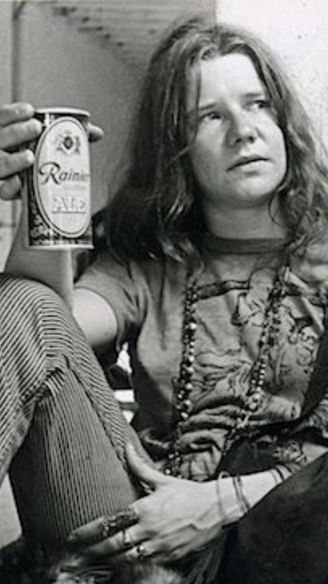 cedarflats's tweet photo. @ChrisNi15810094 @scottyreno148 @ZeroGBadillion @RustyMerci @pawhite @DrCosmicCharlie @ohcannabeth @ZalewskiLaw @lizlovesmusic @fat_man_rocks @SuprAnnoydMario @mari6879 @69mangoman @Easydoesitdude @staci_SSS @Smtaylor1969 @almostablaze @WSDAH Badass old can #NWcorner https://t.co/Tfr6mm3C3V