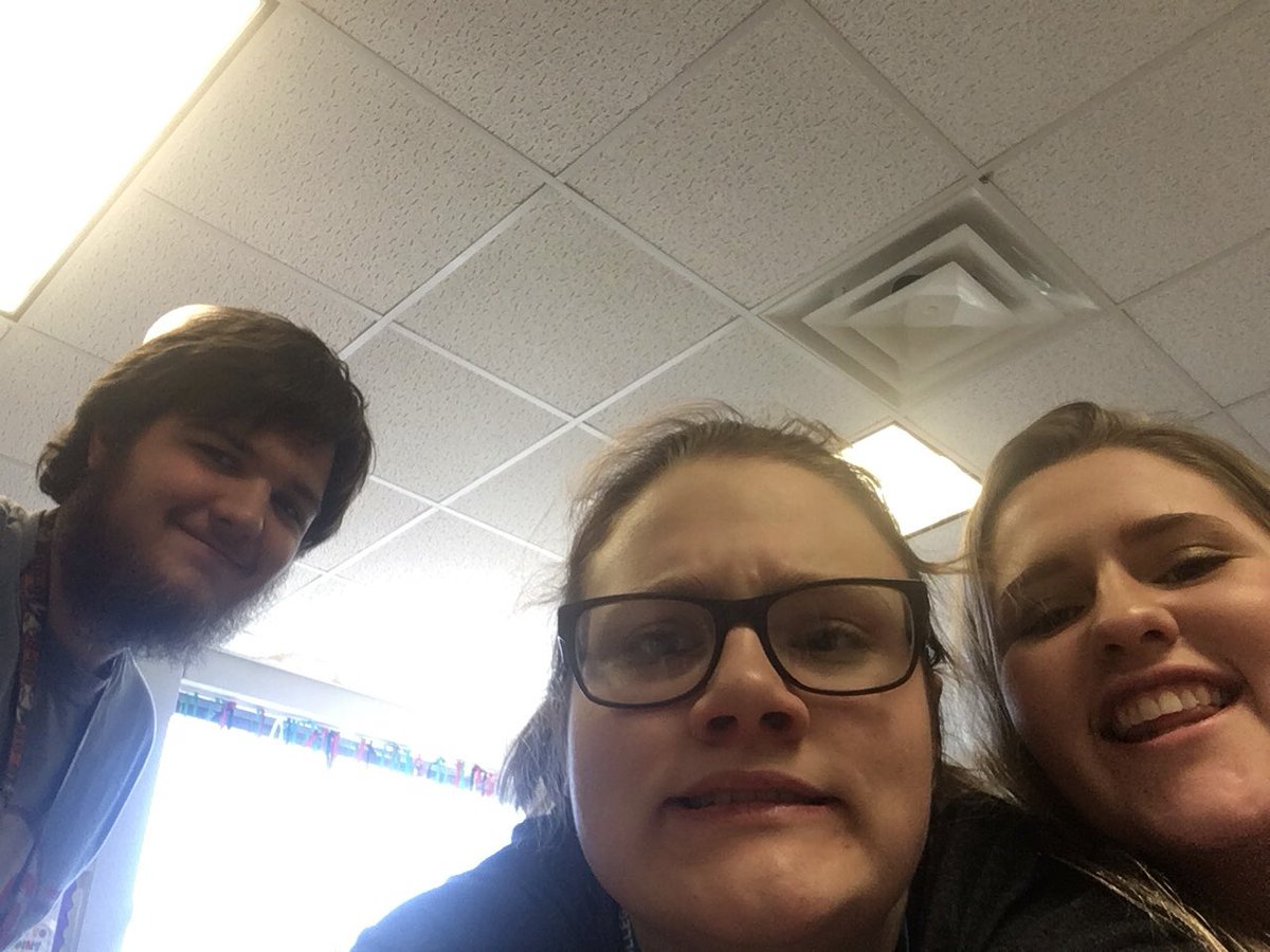 jm128655's tweet photo. @emily_rat @reese_teach #RHSteachinginternship today was SO MUCH FUN!!!!! I love HOMEWORK https://t.co/Rd82500DJK