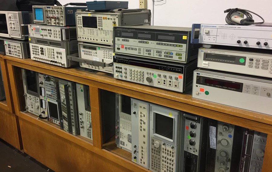 EDNcom's tweet photo. RT @measurementblue: EDN tours three Silicon Valley electronics shops: Excess Solutions, Anchor Electronics, and HSC (formerly Halted). Come see what we saw, and what we bought. https://t.co/UnEljZ6OuH @edncom #electronics https://t.co/eURMNQapL4