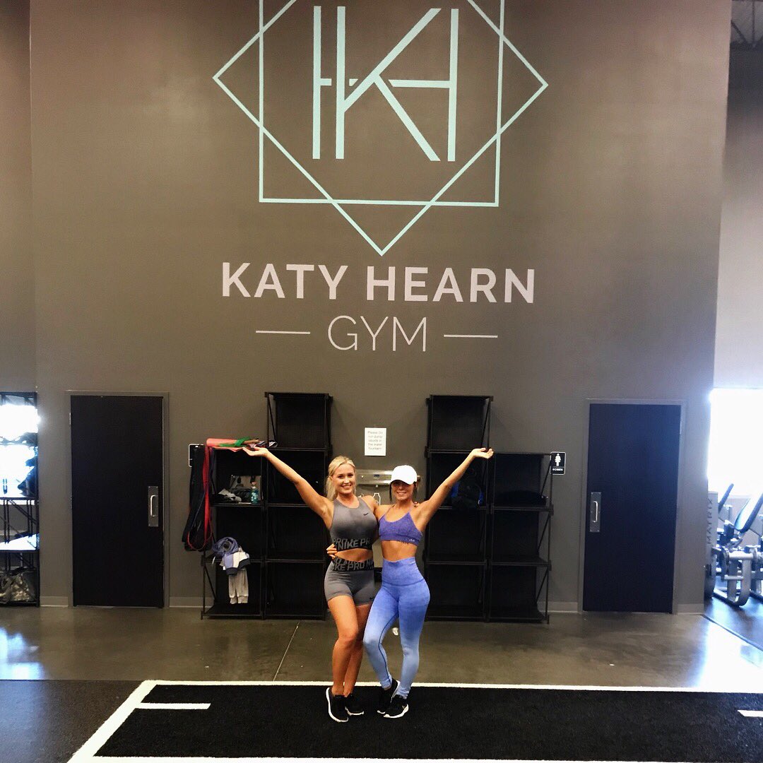 haliesnyder's tweet photo. Thank you @katyhearnFit for building the best gym we traveled from cincinnati and will definantly be back 🏋🏽‍♀️💪🏼🔥 https://t.co/foj64YRC7G