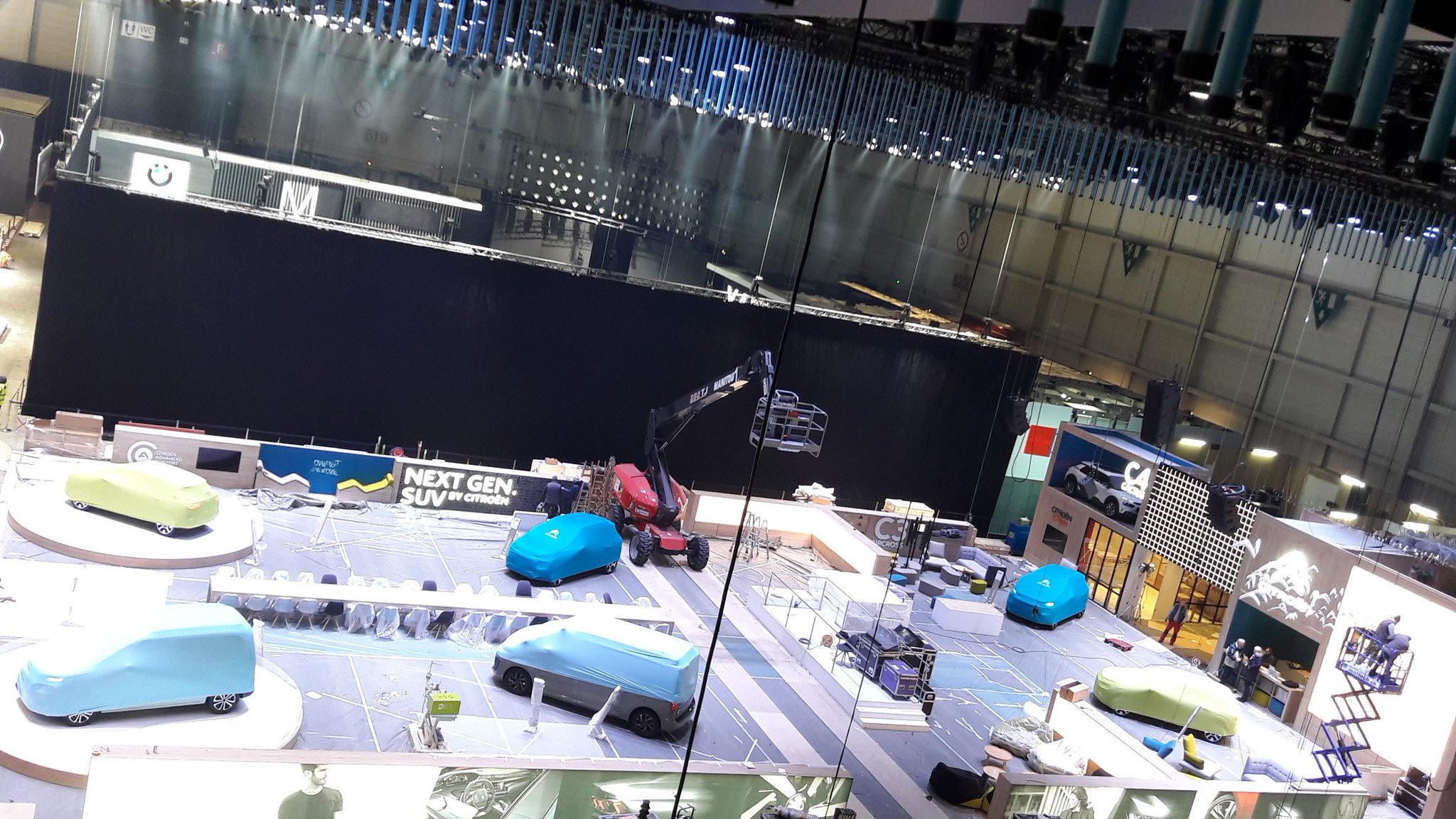 2018 - (Suisse) Salon de l'Automobile de Genève - Page 3 DXUCtpLW0AMsn9x