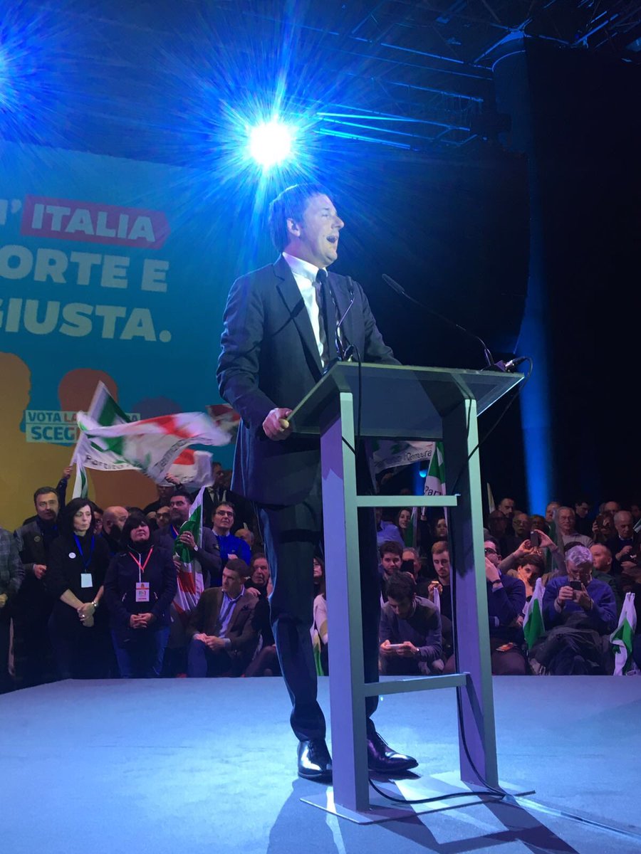 DantiNicola's tweet photo. Chiudiamo insieme questa campagna elettorale, con la nostra bella comunità, con @matteorenzi e con la grande #squadraPD #scegliPD https://t.co/83Q0H7l0nQ