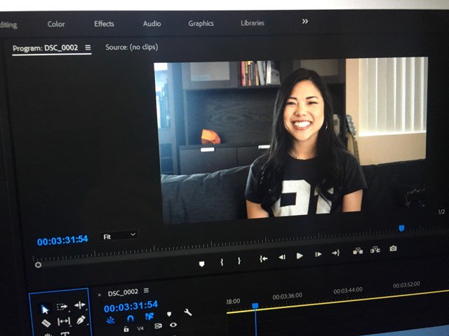 FacadeSeries's tweet photo. BTS with Kelsi Umeko talking about her character, Kendra Ryan. @kelsiut @RachelleMHenry #facadeseries #actor #crimedrama #womeninfilm #femalefilmmakerfriday #weallwearafacade https://t.co/RkYJpHchmt