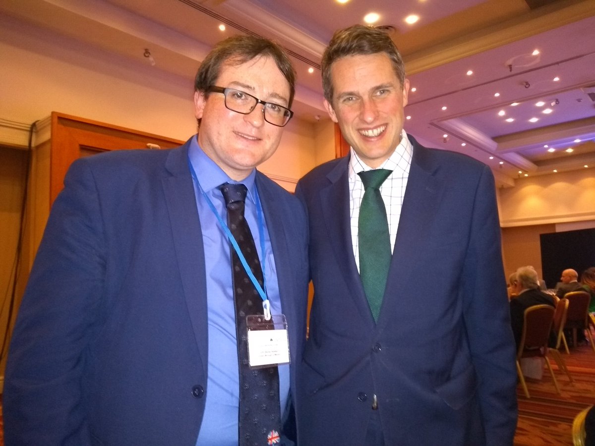 DanHolden85's tweet photo. Just having a nice dinner at the @CCACllrs Conference Dinner. Joined by special guest, #DefenseSec #GavinWilliamson https://t.co/nxmDfKokNv