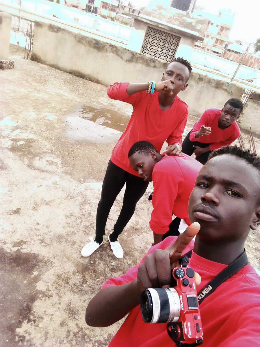 HalfDancers's tweet photo. Music brings us together as youths.... We are one but we are different #peace forever @candybaibe170 @Captain001Vin @MombasaYouthA @swalehmohdadoo @KECOSCE @KwachaAfrika @mainamary254 https://t.co/v9eaPSRkh3