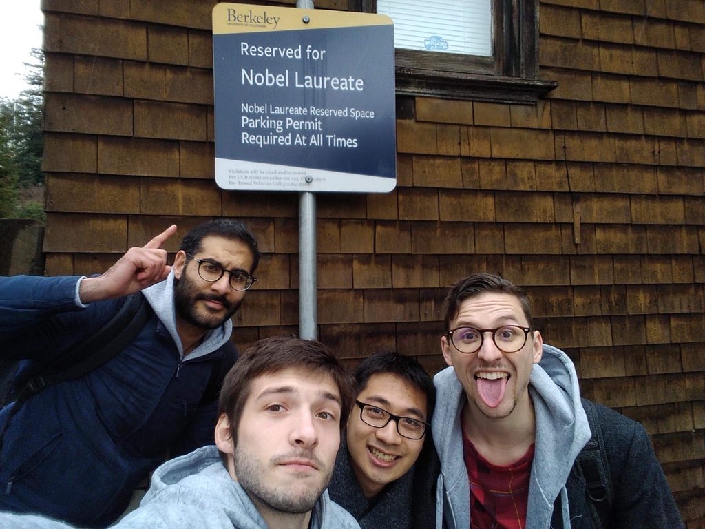 Visite à <a href="/UCBerkeley/">UC Berkeley</a>.
#TheFrenchPhoton is in da place with <a href="/UnivParisSaclay/">Université Paris-Saclay</a> students. #UPSaclayChallenge