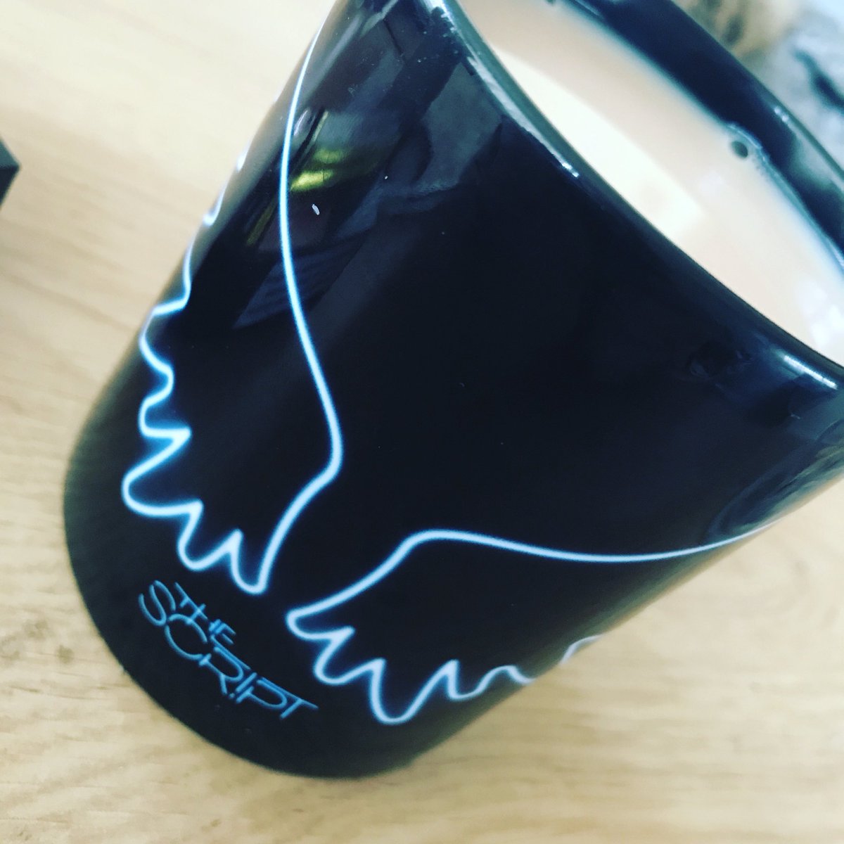 scripttee's tweet image. Weather is snowy and cold so spent my day drinking tea @thescript 😍